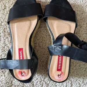 UNIONBAY Black Women's Sandals